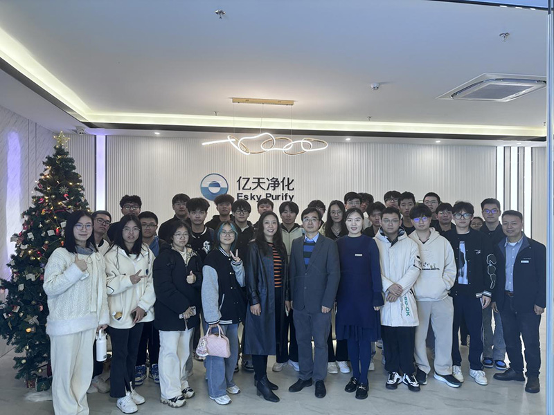 校企聯(lián)動(dòng) 雙向奔赴 丨熱烈歡迎深圳職業(yè)技術(shù)大學(xué)師生到訪(fǎng)億天凈化進(jìn)行學(xué)習(xí)交流