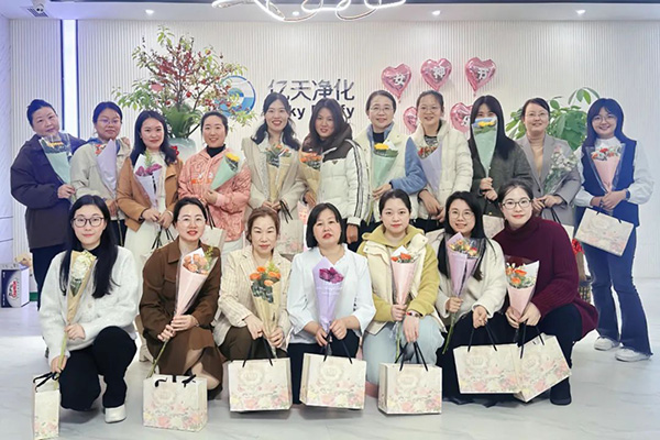 女神節(jié)丨祝你向陽(yáng)而生，光芒萬(wàn)丈！